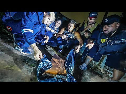 ABRIMOS A MALETA QUE O RENATO ENCONTROU NA LENDA DA HERDEIRA