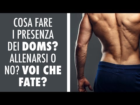 Articolazioni delle mani sono doloranti dal freddo Dolore alle articolazioni del ginocchio che lo fanno