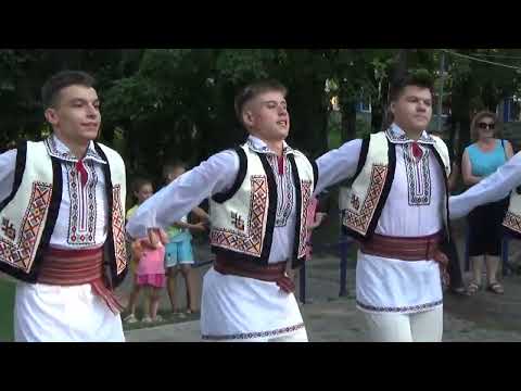 Ansamblul Izvoras Drochia Dansul "Suita"