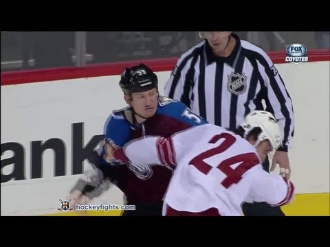 Kyle Chipchura vs Cody McLeod Feb 11, 2013