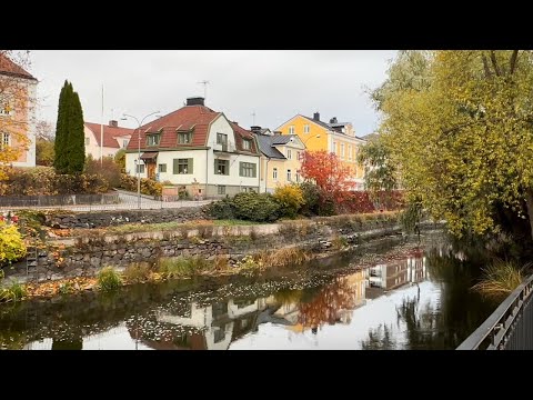Sweden Walks: along Nyköping river during autumn. 