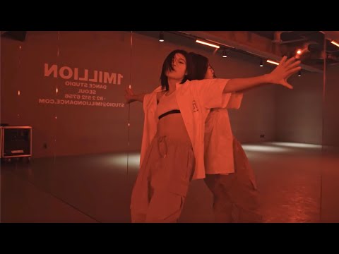 Dohee / Babooshka Cover by ToBee Maguire Collage Dance