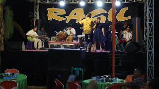 Download lagu Istri Setia-Bekas Pacar-Ragil mp3 Download lagu Istri Setia-Bekas Pacar-Ragil mp3