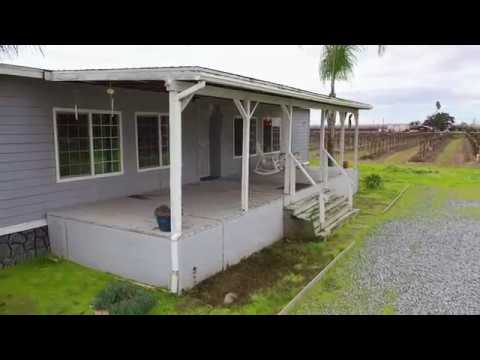 8851 E Mountain View Ave Selma CA 93662