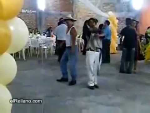 funny mexican dance to watch me whip