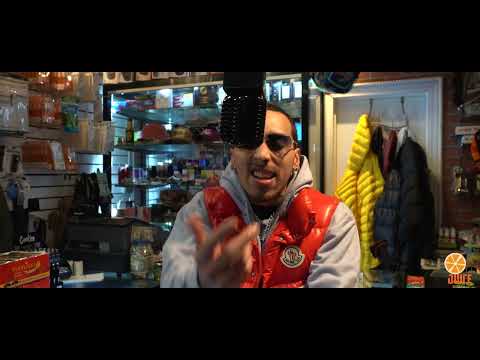 White MH- Talking On Dott (Live Performance)