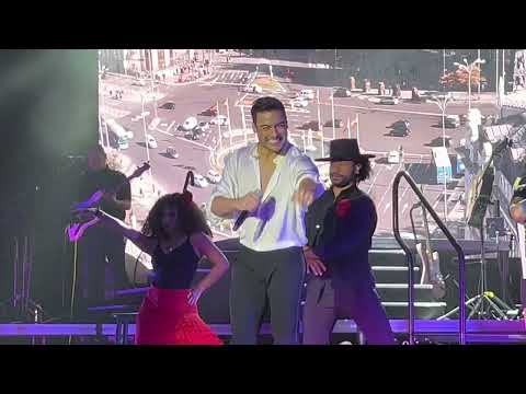 Carlos Rivera - Alguien me espera en Madrid - Un tour a todas partes USA - San jose Civic