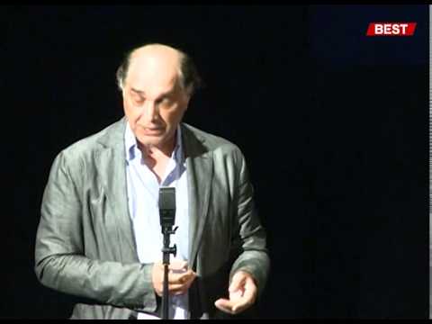 Voja Brajovic recituje Besmrtnu pesmu na komemoraciji Bore Todorovica