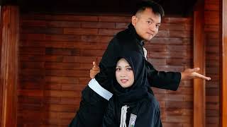 Download lagu PHOTO PREWEDDING casual sakral PSHT mp3 Download lagu PHOTO PREWEDDING casual sakral PSHT mp3