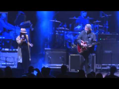 Widespread Panic - Use Me - with Maggie Koerner & Galactic @ The Mann - Philadelphia