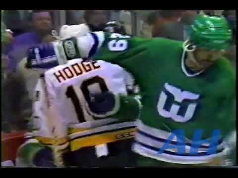 NHL Apr. 3, 1991 Ken Hodge Jr.,BOS v Dean Evason,HFD Boston Bruins Hartford Whalers
