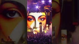 Le pionner français de l’électro, Jean-Michel Jarre offre un concert XXL à Séville #dj –ARTE Concert