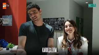 Халит Озгюр Сары и Дамласу Икизоглу за кадром сериала "Мои братья, мои сестры" (2021)