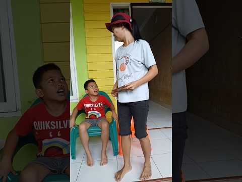 Mau duduk Bareng⁉️ #funny