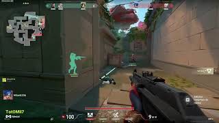 Spotlight Clip