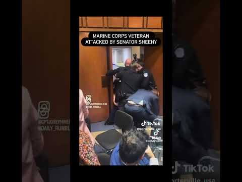 Police break US Marine’s Arm For Peacefully Protesting