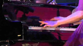 10 Andamos Huyendo (Auditorio Nacional 2011)