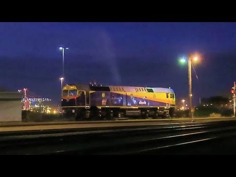 Diesel locomotive 42206 shunts a freight train - PoathTV Railroads and Trains in Australia part 1