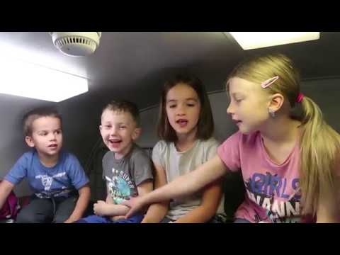 Kašpárek v rohlíku - Vláček (do Košic), feat. KOR & JSD