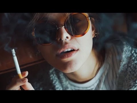 Holly Henry - Seven Nation Army (Hot Girl Video)