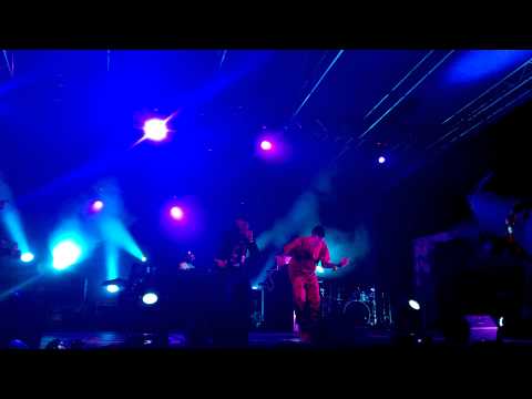 MadMan ft. Fabri Fibra + Gemitaiz - Ramadan @Carroponte 07/09/2015 (LIVE)