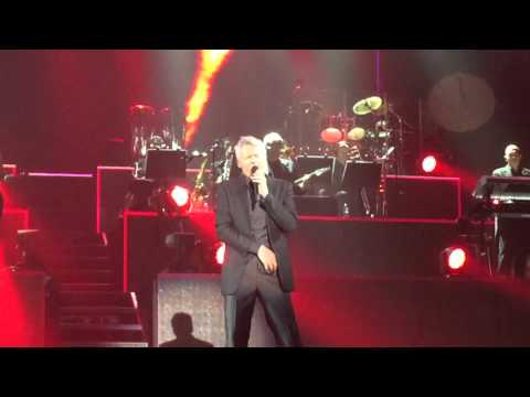 Un mondo d'amore - Capitani Coraggiosi - Claudio Baglioni e Gianni Morandi - Eboli 14.03.2016