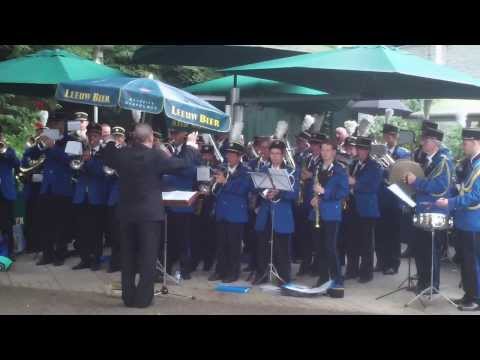 Fanfare st servatius Maastricht st louis blues bij de knoeveldag