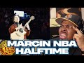GEHORCHT SEINE GITARRE Marcin NBA Halbzeitshow Philosoph Reagiert
