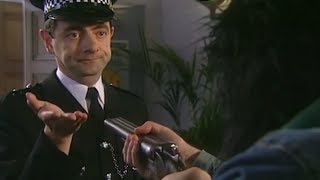 Fowler takes on the robbers | The Thin Blue Line