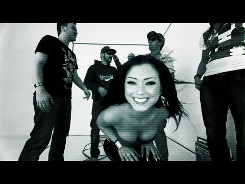 BODYBANGERS feat. VICTORIA KERN - Gimme more [Official video]