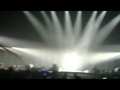 SMTown Paris 110610 TVXQ Intro + Medley