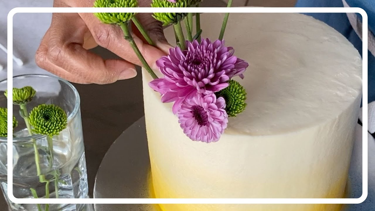 STOP Adding REAL FLOWERS TO YOUR CAKE Like This....