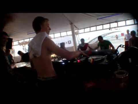 02/08/11, FatBeat @ Z-19 (UFO bar). Cut