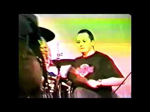 Videoclip de Walking Bye — MxPx