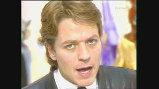Robert Palmer - Looking for clues ( Edited From Bananas German TV 1981 Vinyl 33 Rpm Remastered )