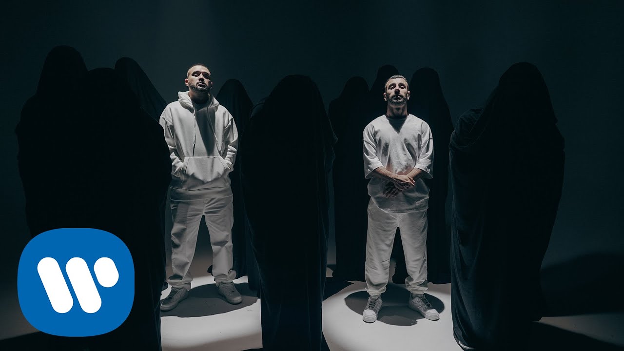 çizgi animasyon izle rüyada kırmızı gelinlik giymek