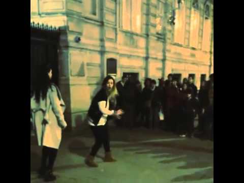 Ronela Hajati dhe Samanta Karavella 'dridhen' në Paris