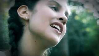 Pero Me Acuerdo de Ti Music Video