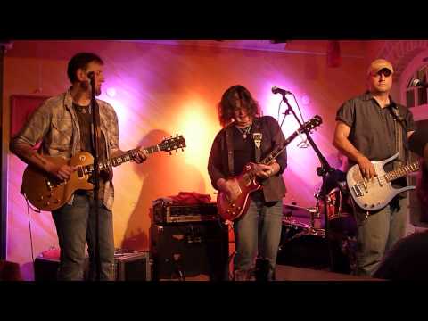 Tom Gillam Band "Put Me In The Ground" - live @ Wunderbar Weite Welt, Eppstein, Germany, Nov. 2012