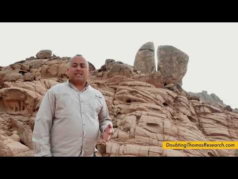 LA PEÑA DE HOREB EN ARABIA (en español)