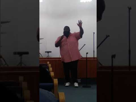 Carlos Stevenson 2017. Going to see the 👑 king.