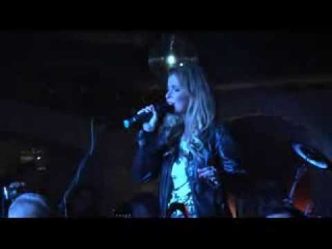 Iveta Bartošová- Tři oříšky