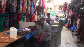 Clothing Market in Bandra, Mumbai 
