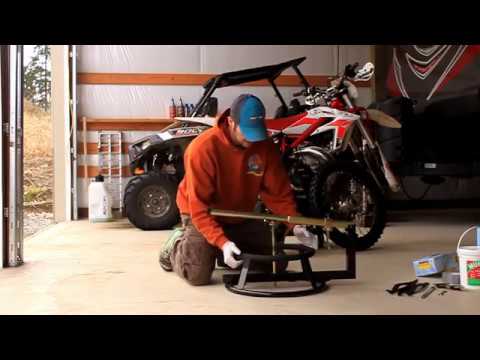 Tusk Motorcycle Tire Changing Stand and Bead Breaker Review