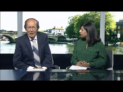 Fred Dinenage steps down as TV news anchor after 38 years (UK) - ITV News - 11th October 2021
