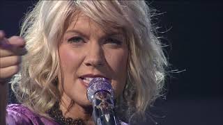 Natalie Grant: &quot;King of the World&quot; (47th Dove Awards)