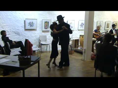 Claudia y Klaus Tango Muchacha