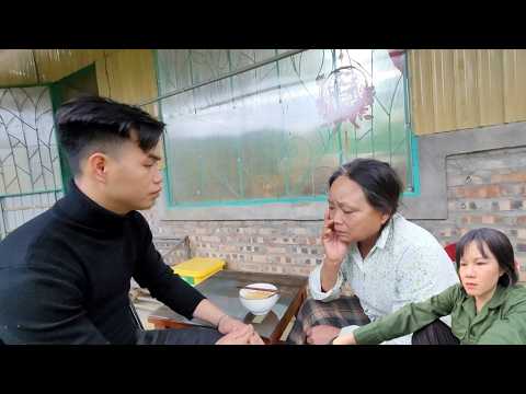 The young man was astonished when he learned that the old woman was Dinh's mother