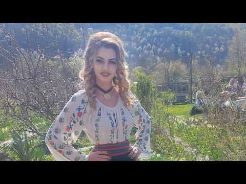 Andreea Teleguță -  Iubește-mă puișor