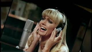 Download lagu Olivia Newton John - A Little More Love (UHD 4K) mp3 Download lagu Olivia Newton John - A Little More Love (UHD 4K) mp3